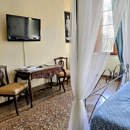 Alojamento de Acomodação e Pequeno-almoço Dimora Del Conte Pisa