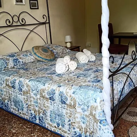 Dimora Del Conte * Pise